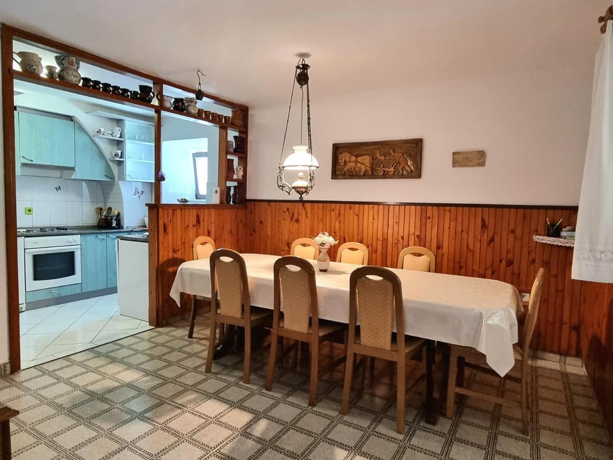 Apartment Melanie Skrbčići エクステリア 写真